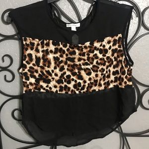 Black and leopard Top